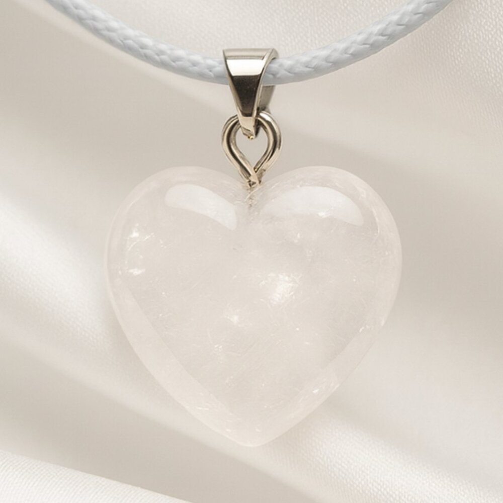 Heart-Shaped Pendant Necklace on A Grey Cord – Casual Women Fashion Jewelry